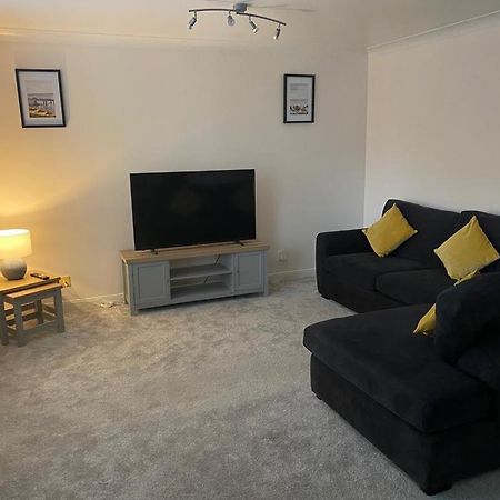 Great Location, Large 1 Bed Flat With Parking Lägenhet Broughty Ferry Exteriör bild